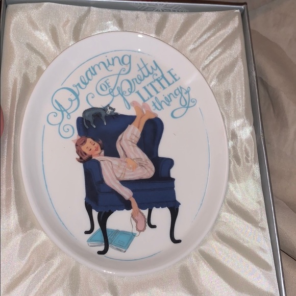 Trinket tray 🥰 - Picture 2 of 2